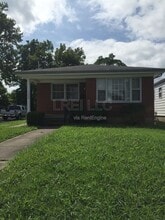 Building Photo - 1400 Sale Ave