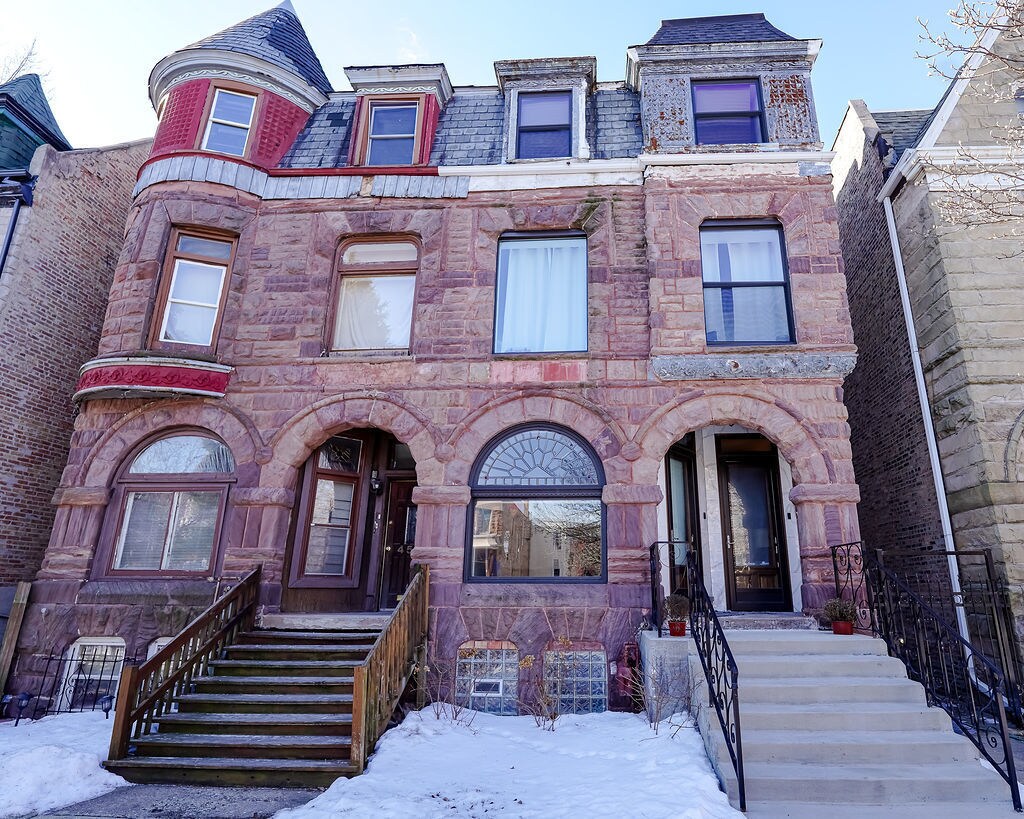 Primary Photo - 4558 S Lake Park Ave