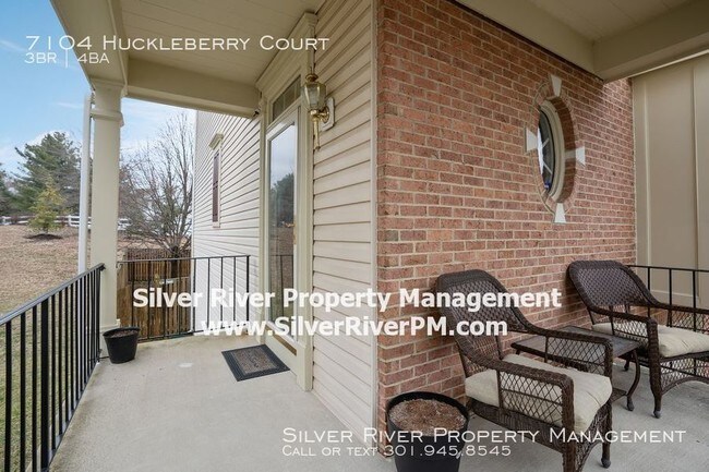 Foto del edificio - 7104 Huckleberry Court