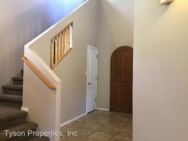 Building Photo - 4 br, 2.5 bath House - 11612 Terracita SE