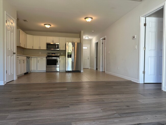 Building Photo - 2 BR 2 BA in Holly Ridge