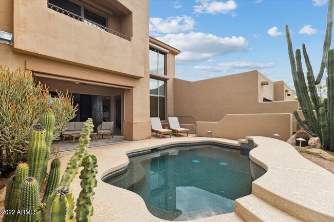 Foto del edificio - 14951 E Desert Willow Dr