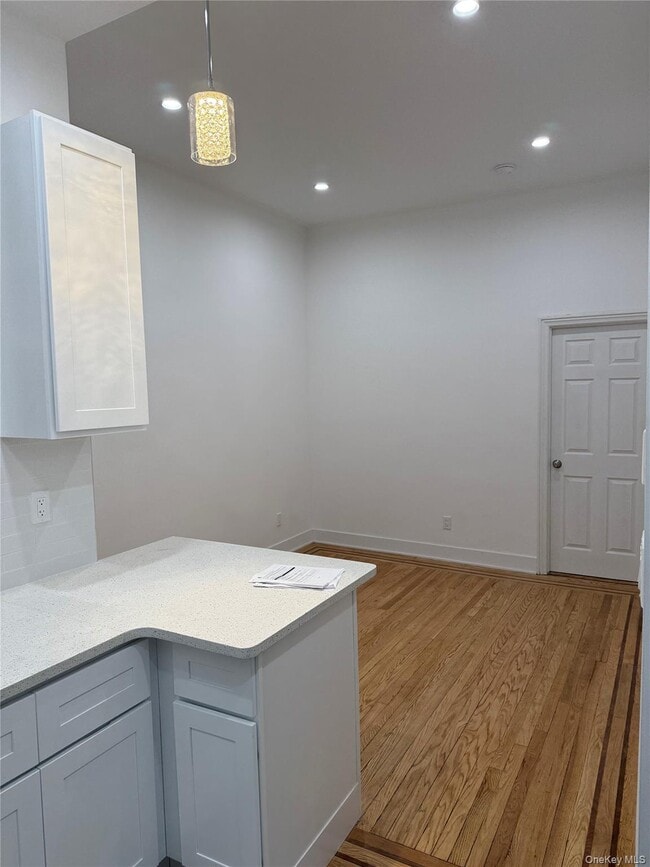 Foto del edificio - 238-03 Braddock Ave