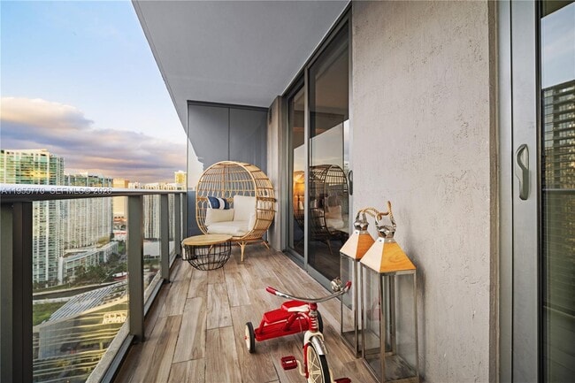 Foto del edificio - 801 S Miami Ave