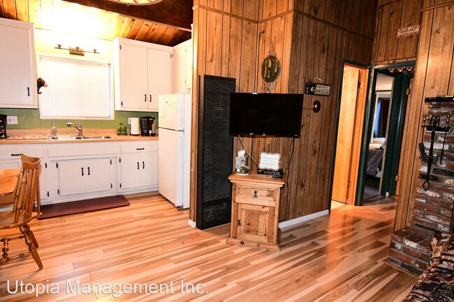Building Photo - 2 br, 1 bath House - 450 Los Angeles Ave