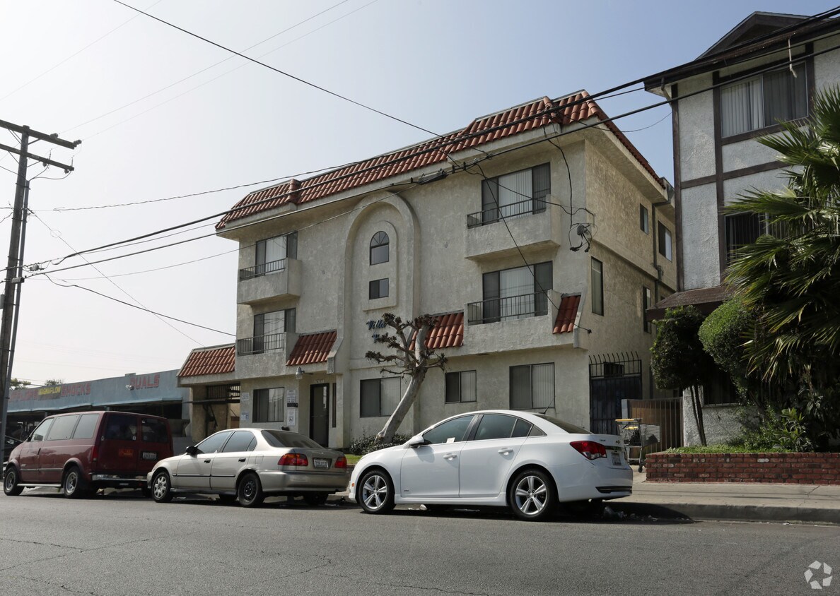 Building Photo - Villa Voiu