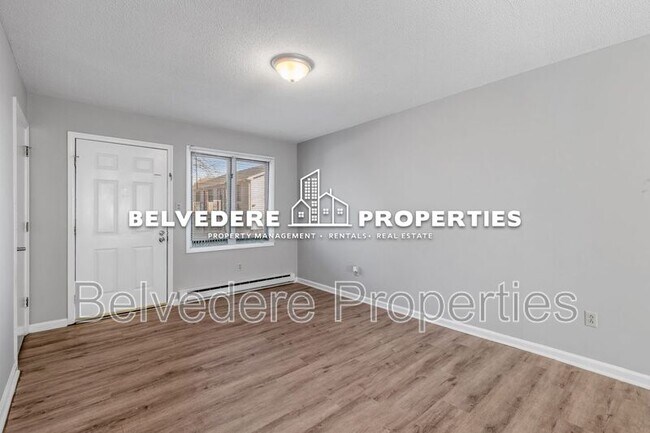 Building Photo - Third Ave N (507)