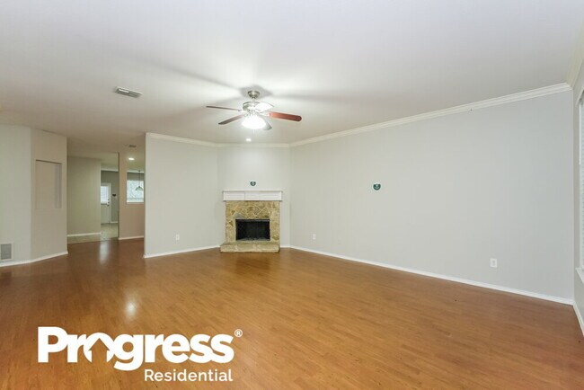 Building Photo - 5900 Deck House Rd