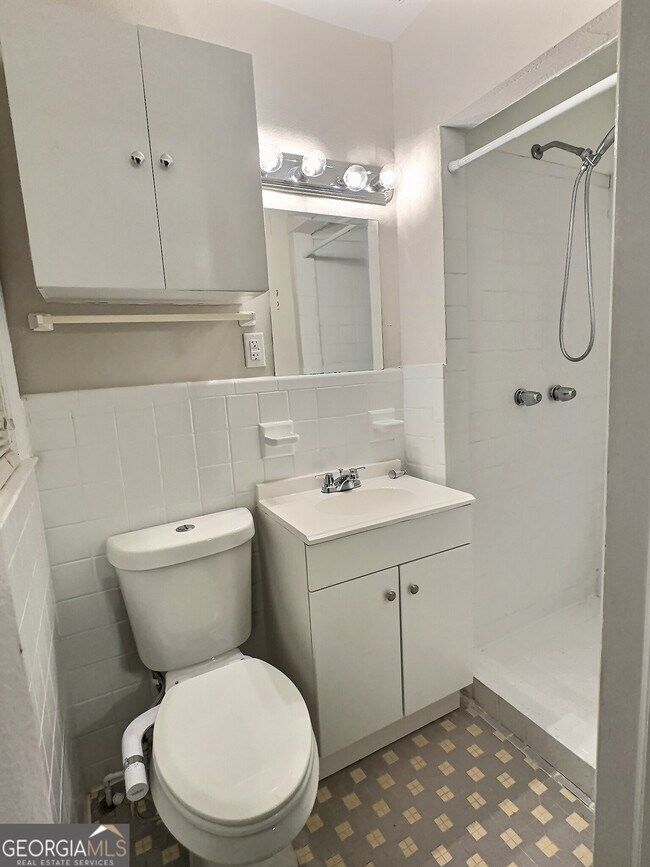 Foto del edificio - 2311 Cherry Blossom Dr SW