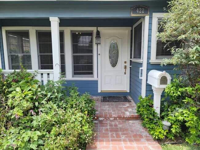 Foto del edificio - 422 N Shaffer St