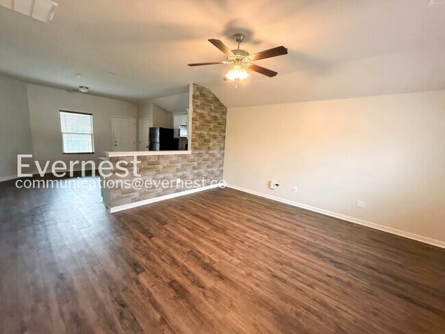 Foto del edificio - 1115 Brookhaven Dr