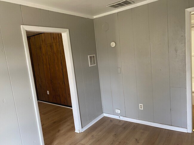 Foto del edificio - 1010 S 6th St