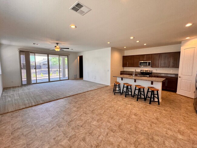 Foto del edificio - 786 W Palo Verde Dr