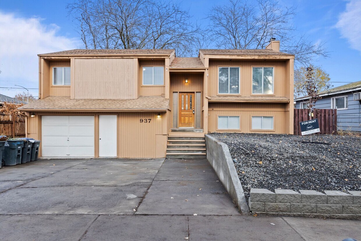 937 S Balsam St, Moses Lake, WA 98837 House Rental in Moses Lake, WA