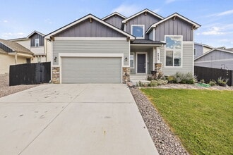 Building Photo - 9973 Castor Dr