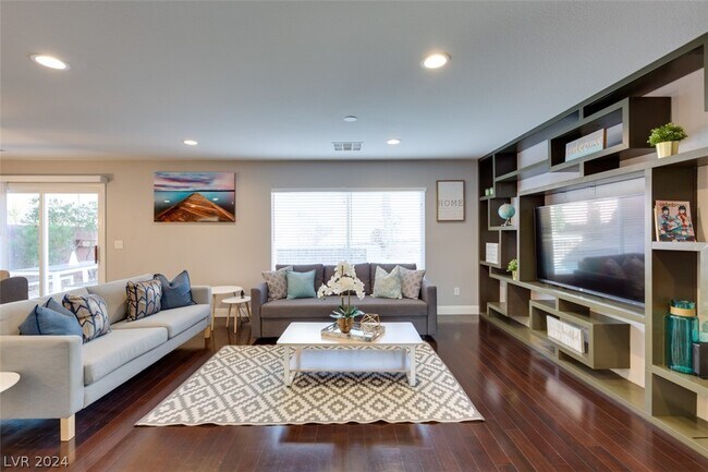 Foto del edificio - 7659 Ribbon Garland Ct