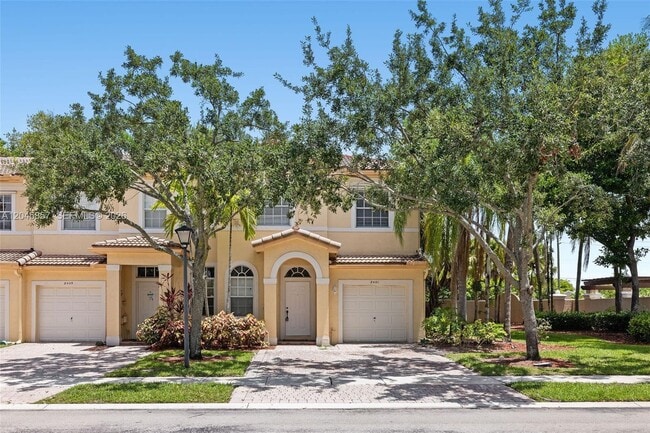 Building Photo - 8401 SW 25th Ct