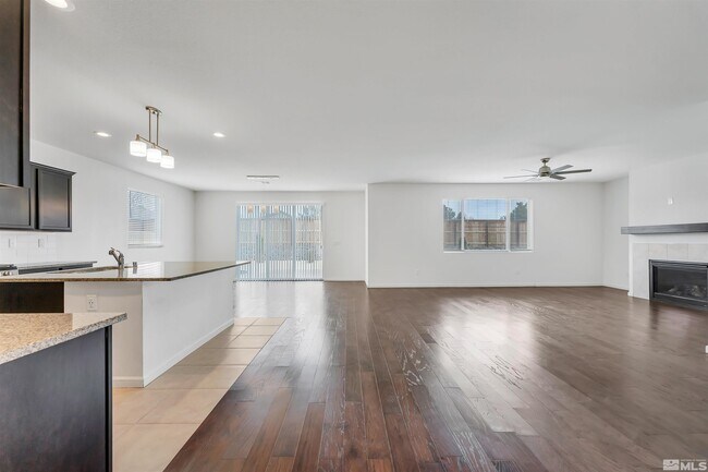 Building Photo - 7998 Hat Creek Dr