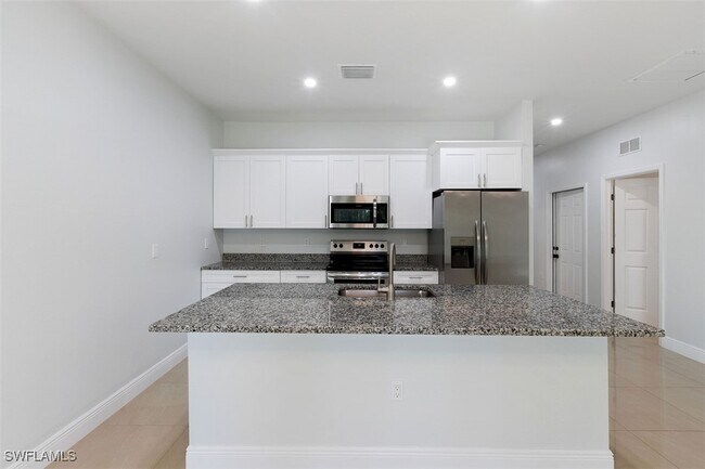 Foto del edificio - 4448 25th St SW
