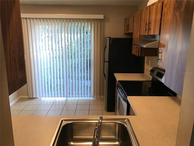 Building Photo - 2851 Coral Reef Dr