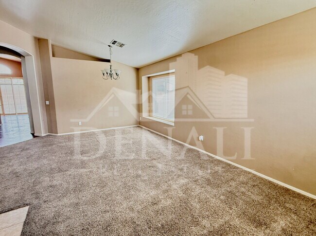 Foto del edificio - 4330 E Cottonwood Ln