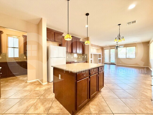 Foto del edificio - 14509 W Jenan Dr