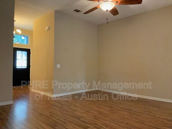 Foto del edificio - 103 Mockingbird Cove