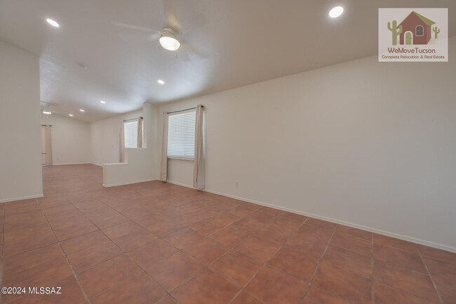 Building Photo - 13273 N Mortar Pestle Ct