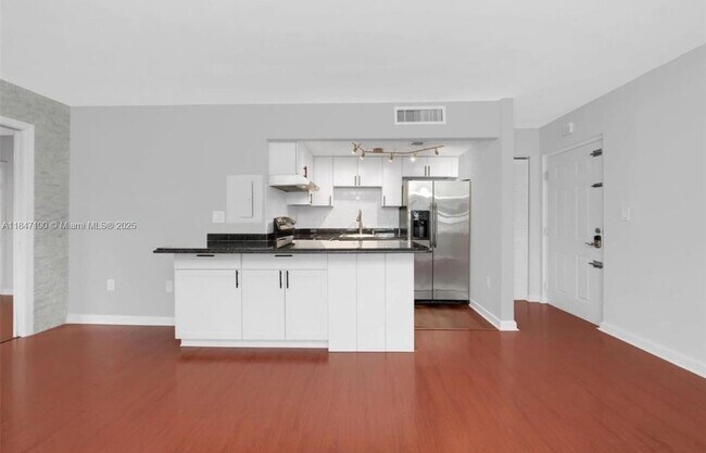 Foto del edificio - 950 NW 11th St