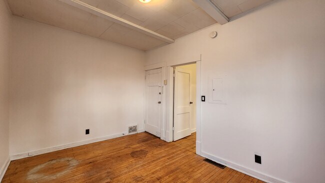 Foto del edificio - 6 11th St S