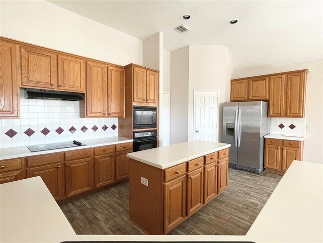 Foto del edificio - 16723 Shallow Ridge Blvd