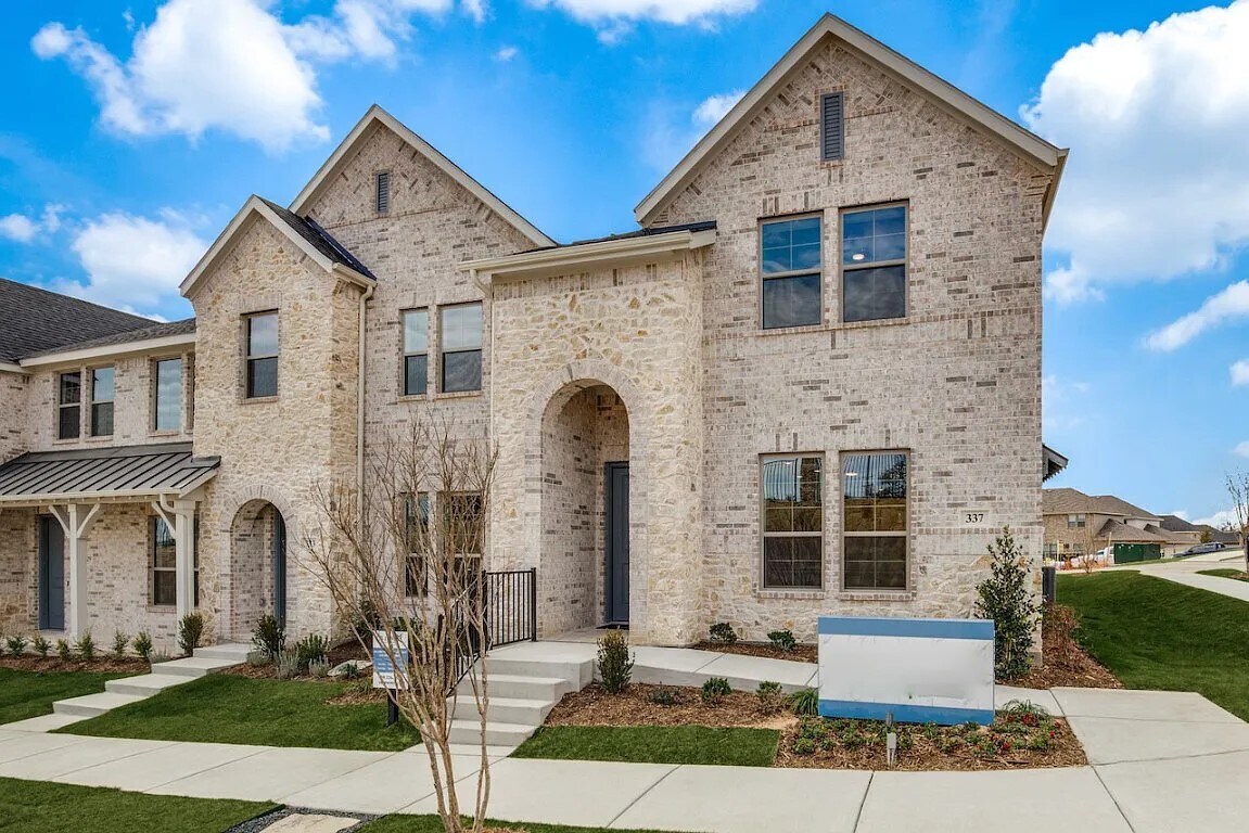 337 Bridgewater Ave, Flower Mound, TX 75028 Townhome Rentals in