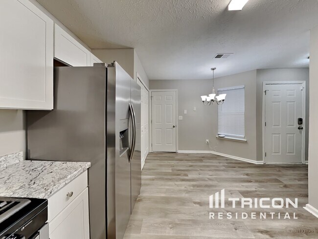 Foto del edificio - 2767 Lake Park Ridge W