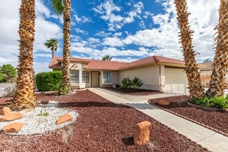 Building Photo - 2801 Marathon Dr