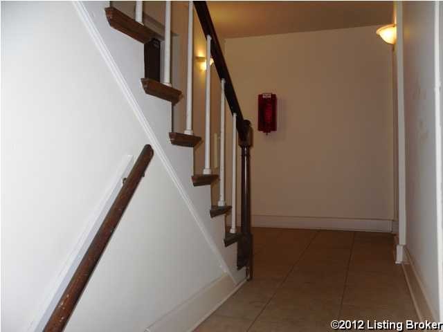 Building Photo - 1327 Everett Ave