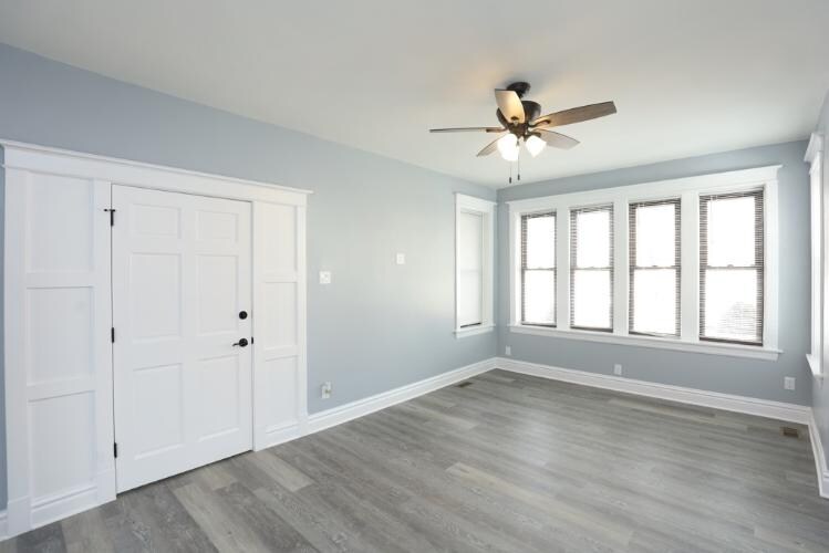 Primary Photo - 2039 W 23rd St