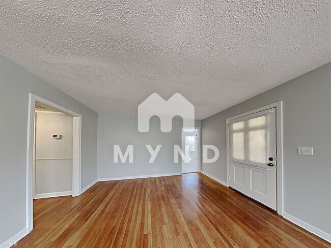Building Photo - 2 br, 1 bath House - 9032 Beverly Dr N