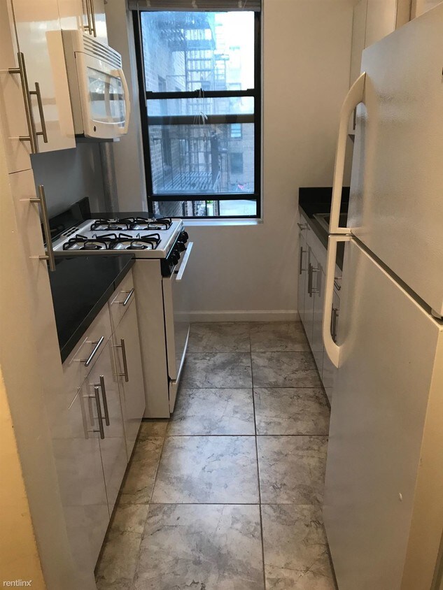 Foto principal - 8418 108th St