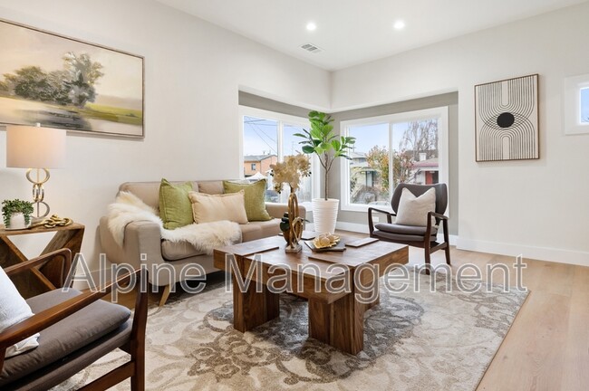 Building Photo - 830 47th St