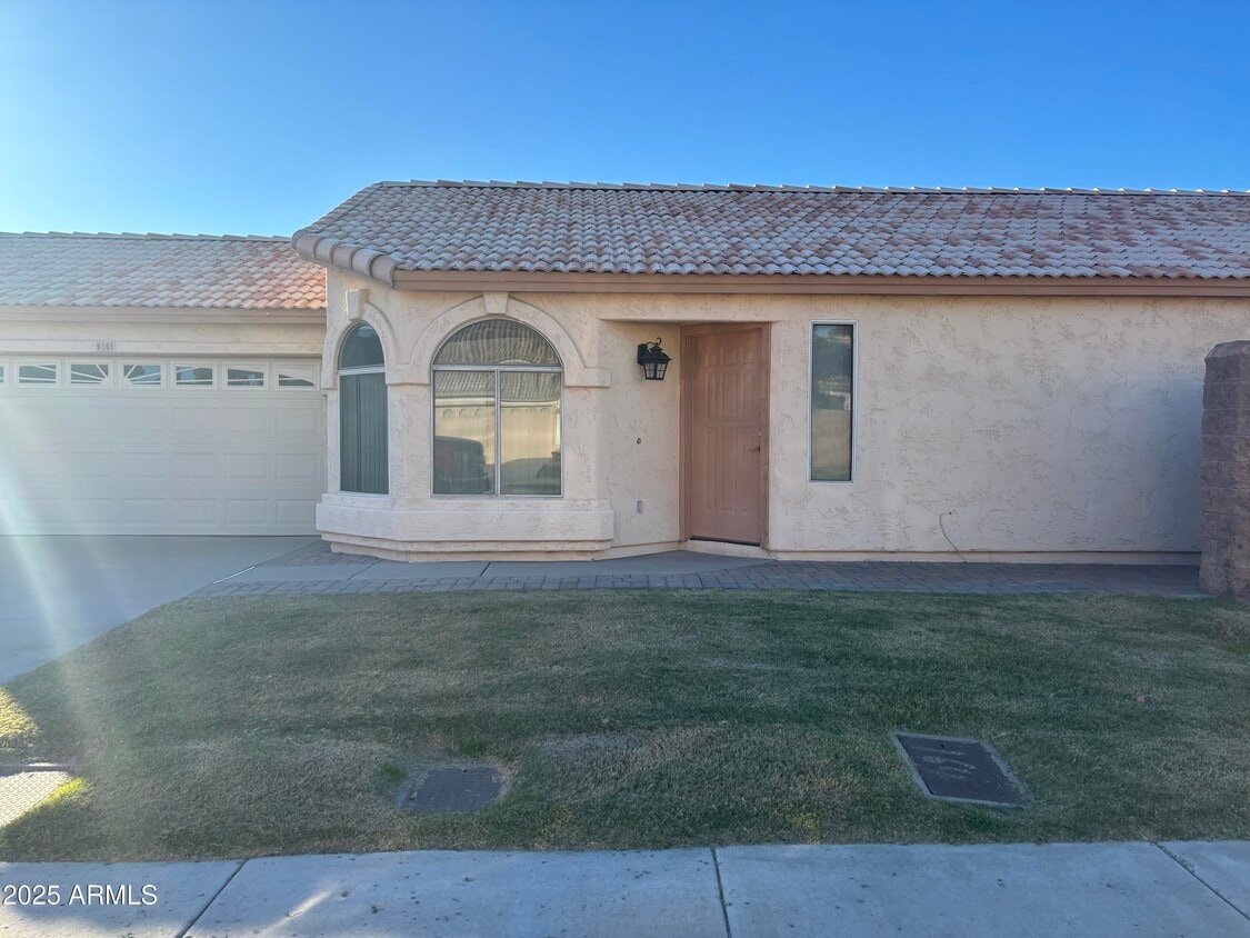 Foto principal - 2221 E Union Hills Dr