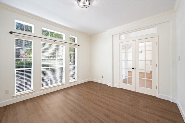 Foto del edificio - 17314 Laguna Trail Dr