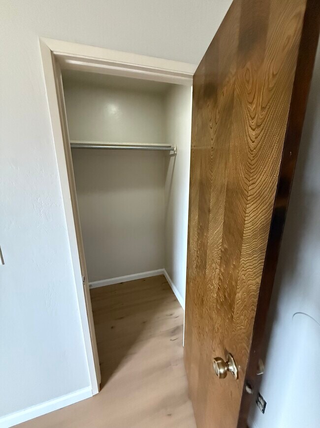 Foto del edificio - 626 W 2nd Ave