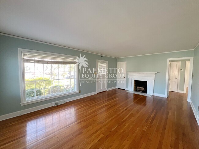 Foto del edificio - 1313 Cardinal Pl