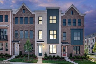 Building Photo - 23077 Copper Tree Ter
