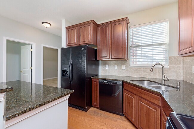 Foto del edificio - 16317 Meadowlands Ct