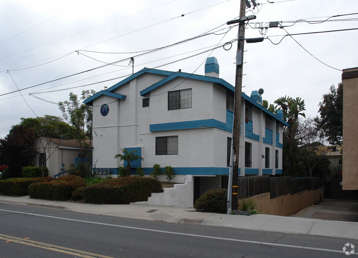 Building Photo - 1369 Pacific Beach Dr
