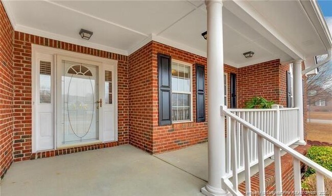 Building Photo - 113 Steeplechase Ln