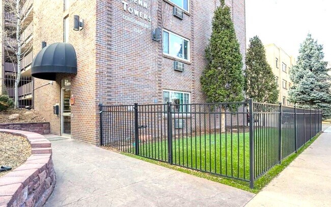 Building Photo - 1045 N Pennsylvania St