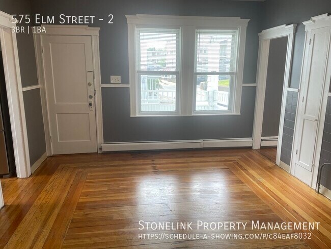 Building Photo - 575 Elm St