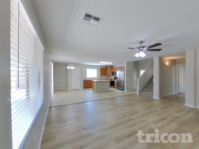 Foto del edificio - 34113 N Alison Dr